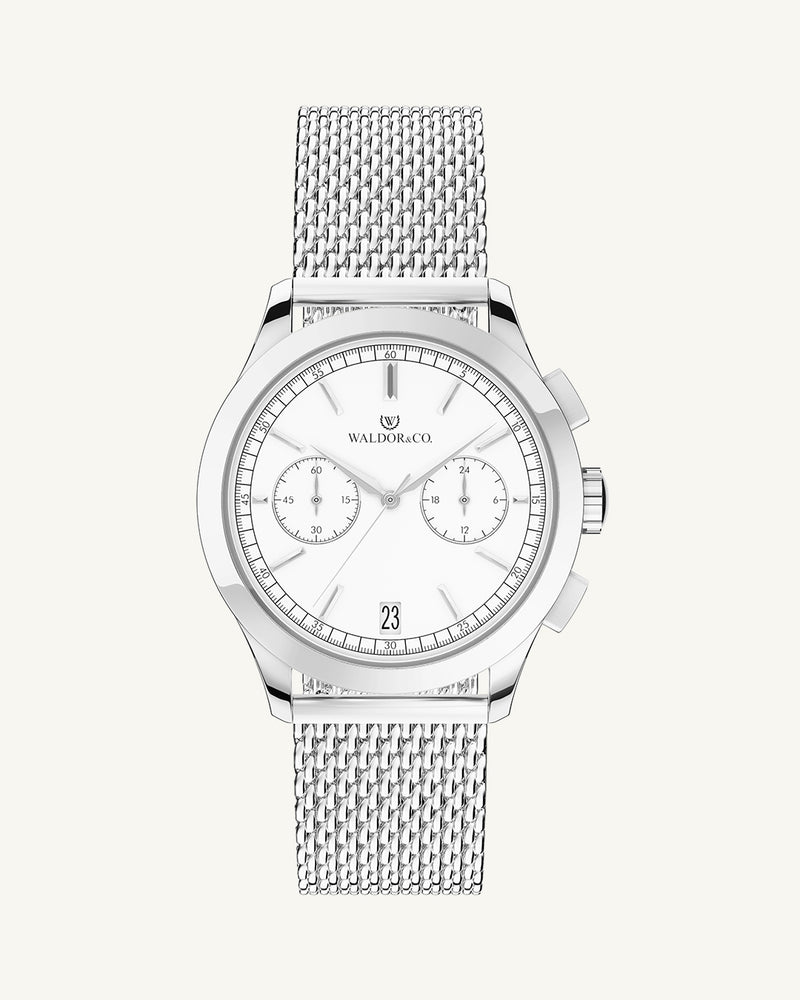 A round mens watch in rhodium-plated silver from Waldor & Co. with white sunray dial and a second hand. Seiko movement. The model is Chrono 39 Sardinia 39mm.