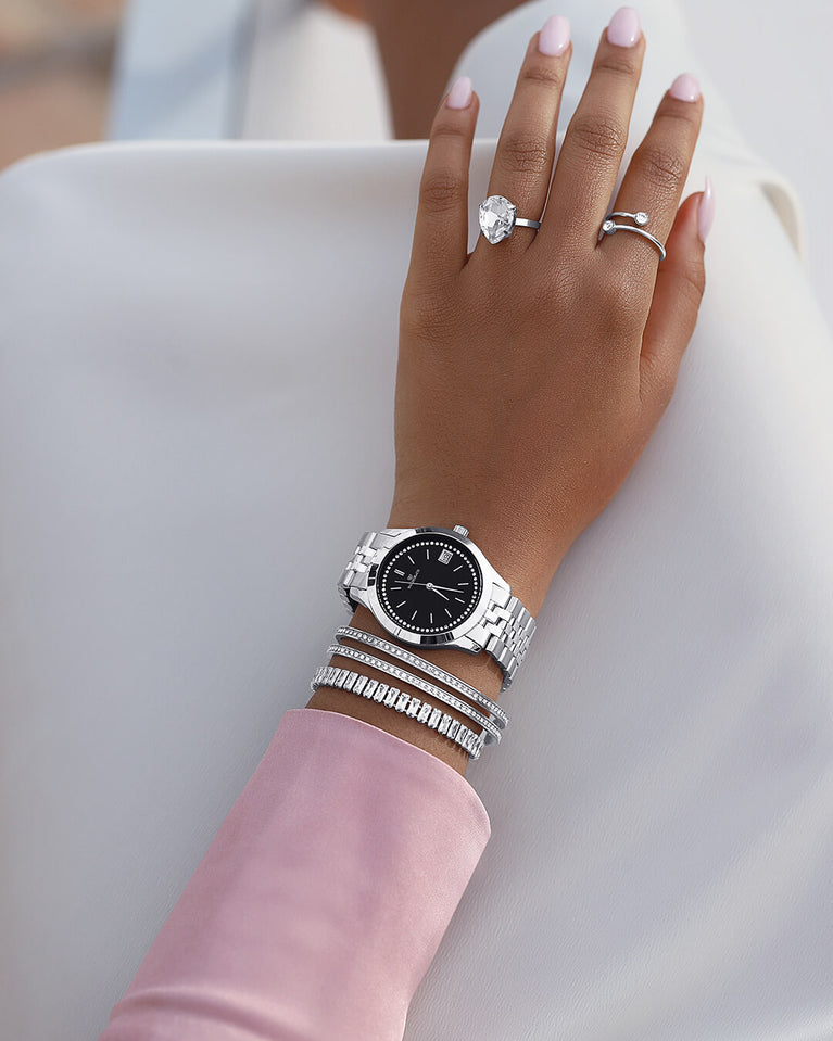 A Ring in polished Silver plated-316L stainless steel from Waldor & Co. The model is Elise Ring Polished.